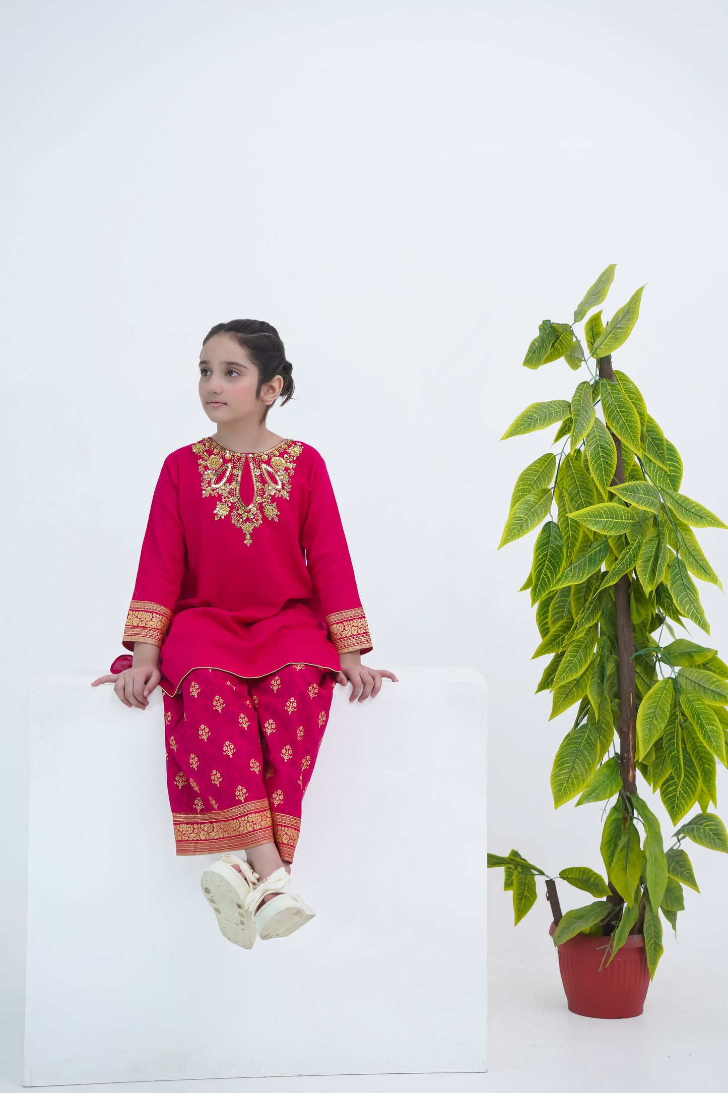 Girls Handmade Winter Kurta Set – Magenta with Golden Embroidery